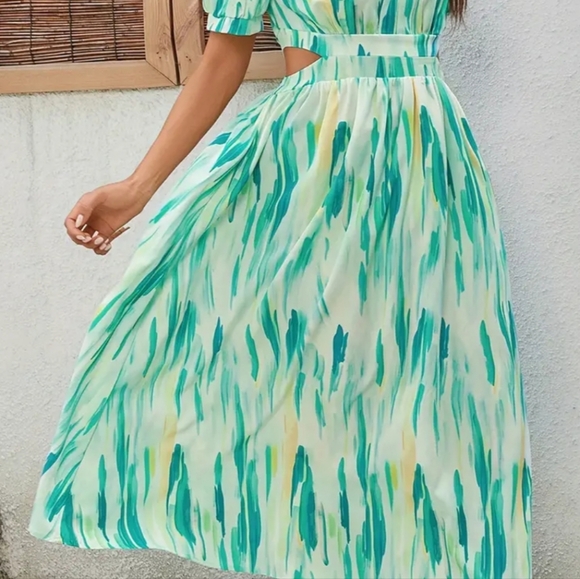 Elegant Puff Sleeve Cut Out Party Dress - Size Large - Picture 3 of 10